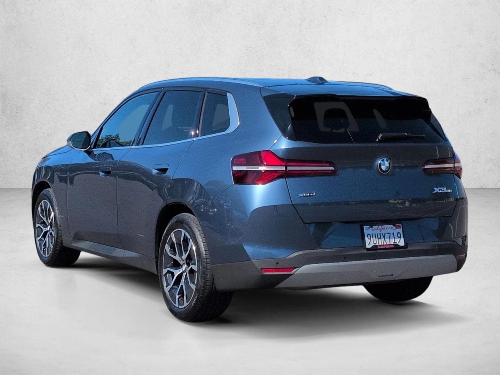 2025 BMW X3 30 xDrive photo 3