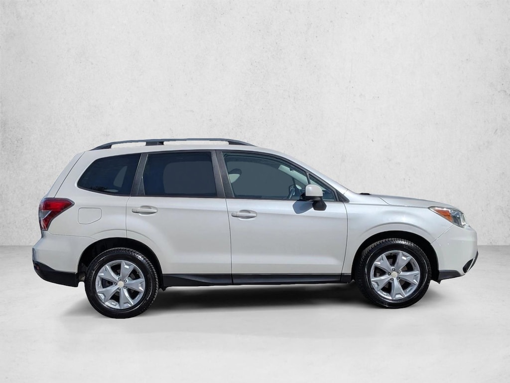 Used 2015 Subaru Forester 2.5i SUV