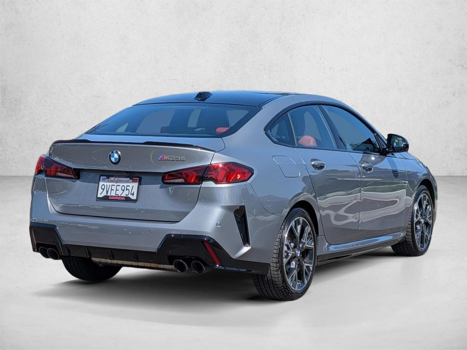 2025 BMW M235i xDrive photo 4