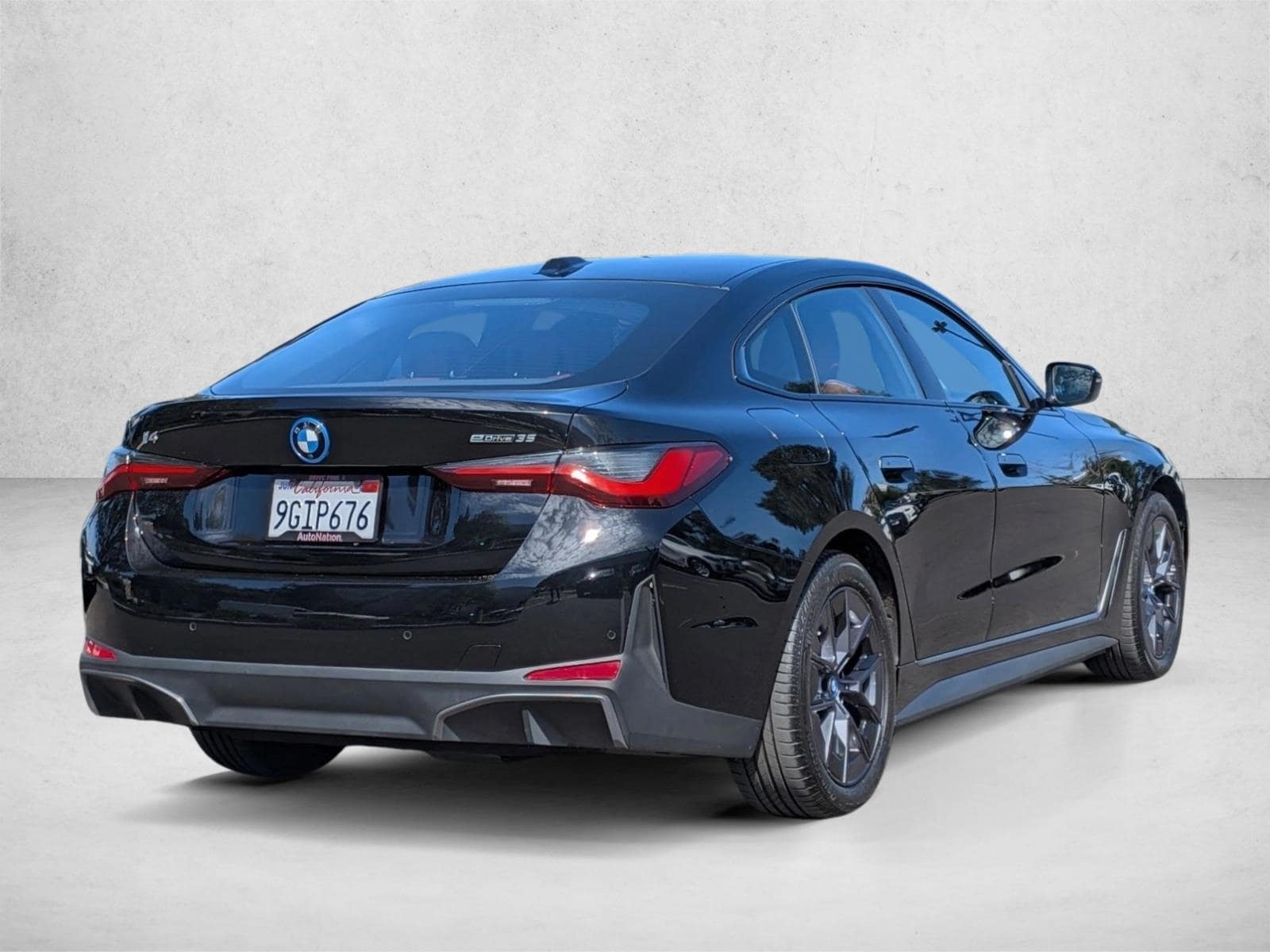 2023 BMW i4 eDrive35 photo 4