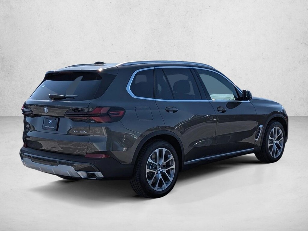 New 2026 BMW X5 PHEV xDrive50e SUV