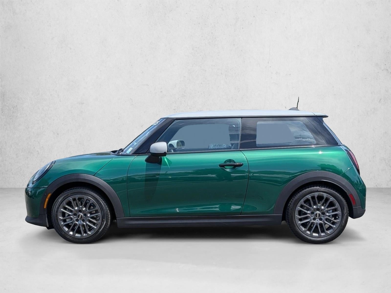 2025 MINI Hardtop 2 Door Base - Photo 9