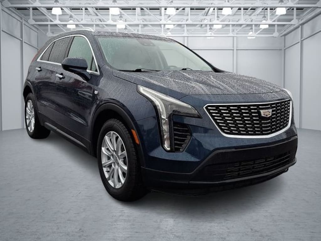 Used 2021 CADILLAC XT4 Luxury SUV