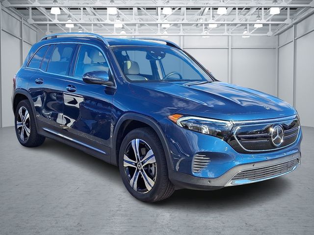 2023 Mercedes Benz EQB 300 4MATIC photo 3