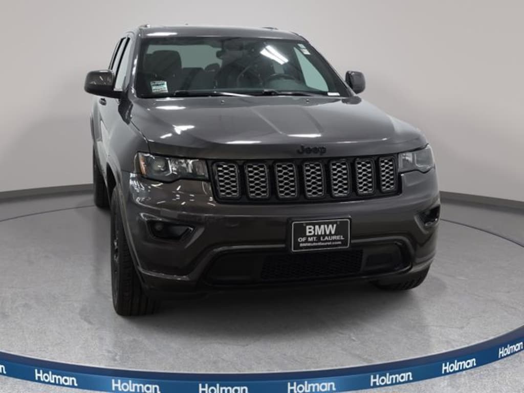 Used 2018 Jeep Grand Cherokee Laredo 4x4 SUV