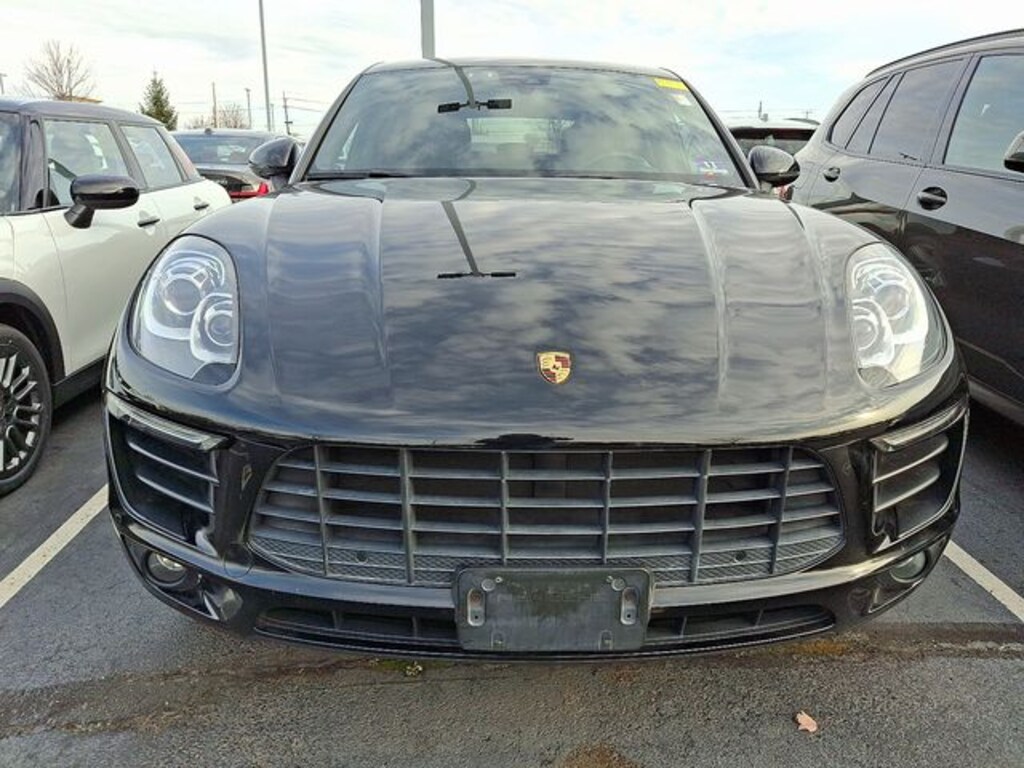 Used 2017 Porsche Macan Base SUV