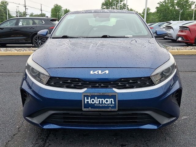 2022 Kia Forte LXS photo 3