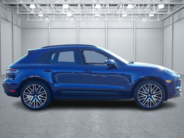 2022 Porsche Macan Base photo 4