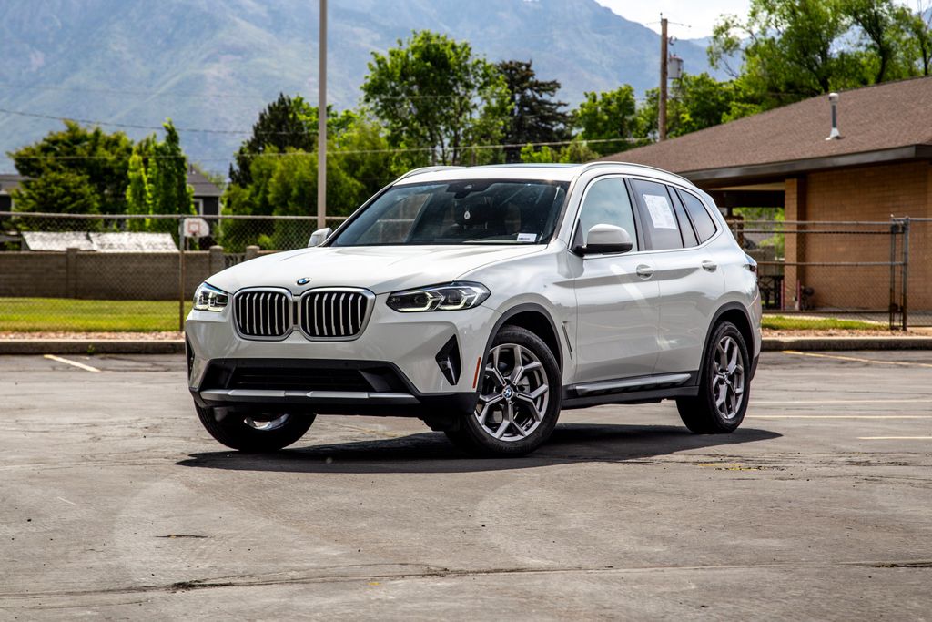 2023 BMW X3 xDrive30i's photo