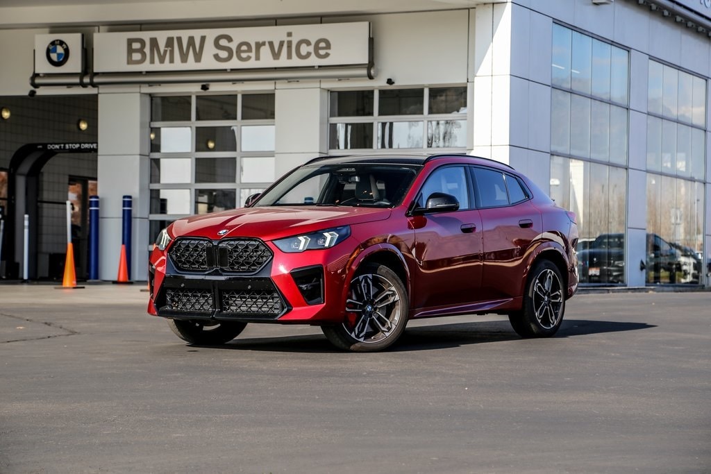 2025 BMW X2 28i's photo