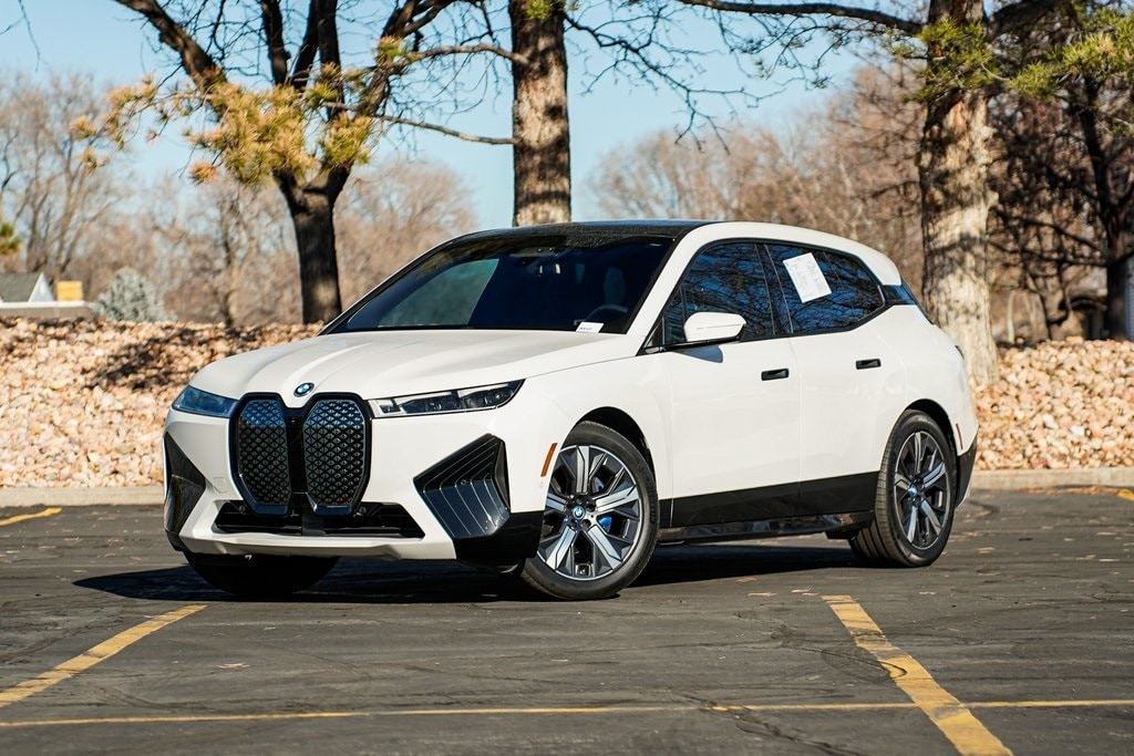 2023 BMW iX Base's photo