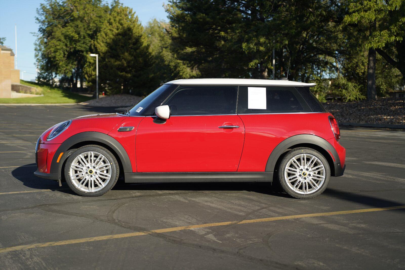 Certified 2024 MINI Hardtop 2 Door SE with VIN WMW13DJ07R2U40605 for sale in Murray, UT
