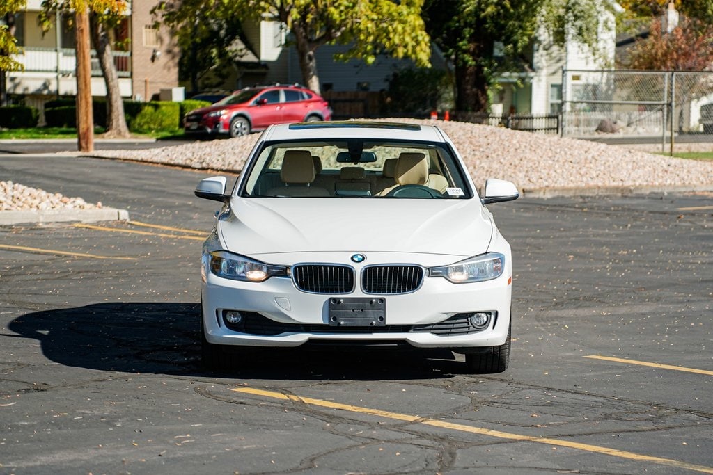 Used 2014 BMW 320i xDrive  Sedan