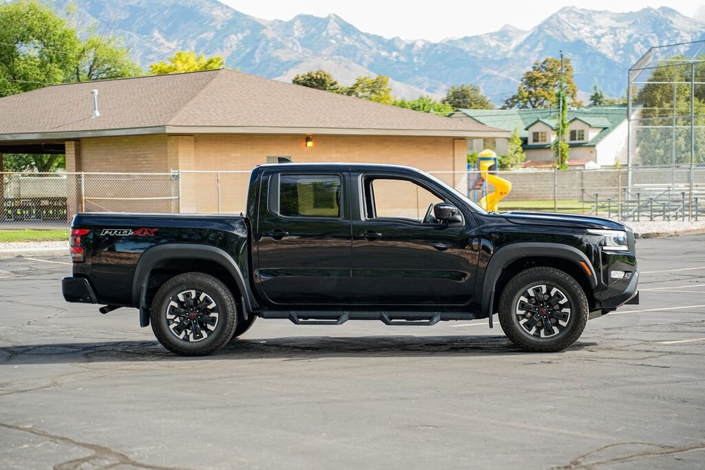 2022 Nissan Frontier PRO-4X photo 4