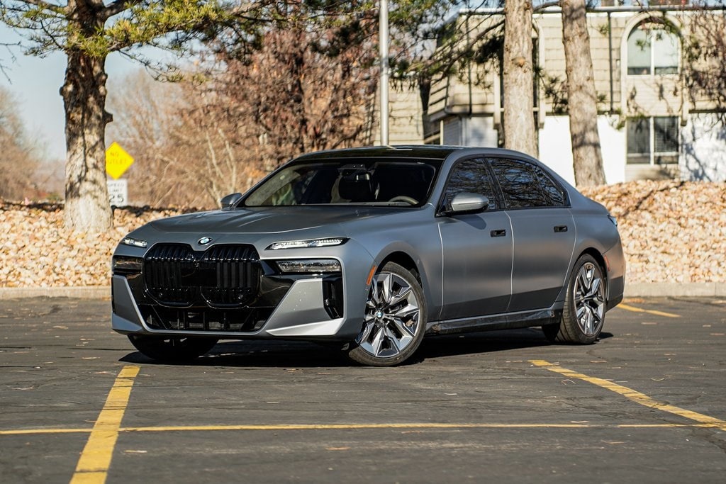 2023 BMW 7 Series 760i's photo