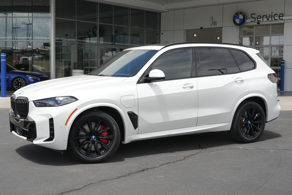 2024 BMW X5 xDrive50e's photo