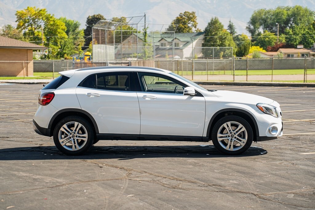 2018 Mercedes Benz GLA 250 4MATIC photo 4