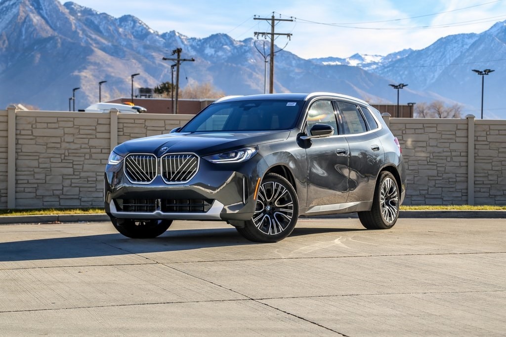 2026 BMW X3 30's photo