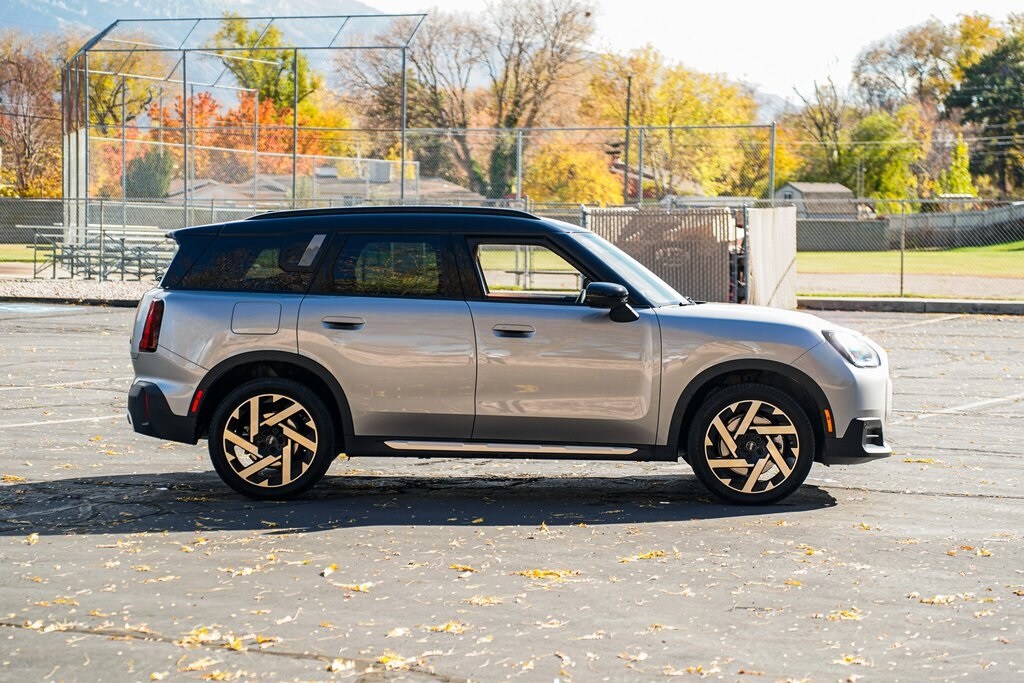 2025 Mini Countryman S ALL4 photo 3