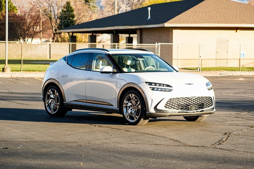 2023 Genesis GV60 Performance photo 3