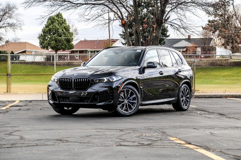 2026 BMW X5 50e's photo