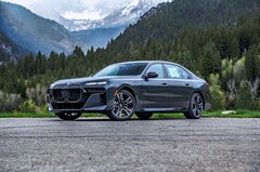 2025 BMW 760i xDrive Sedan