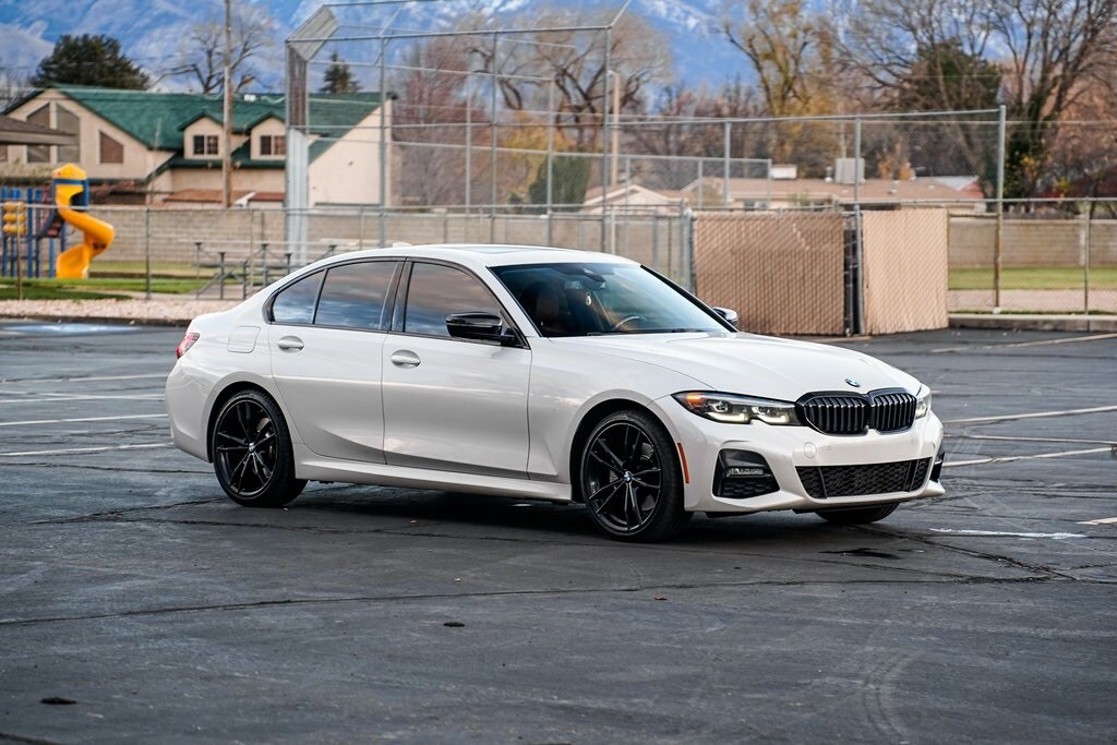 2022 Bmw 330i xDrive photo 2