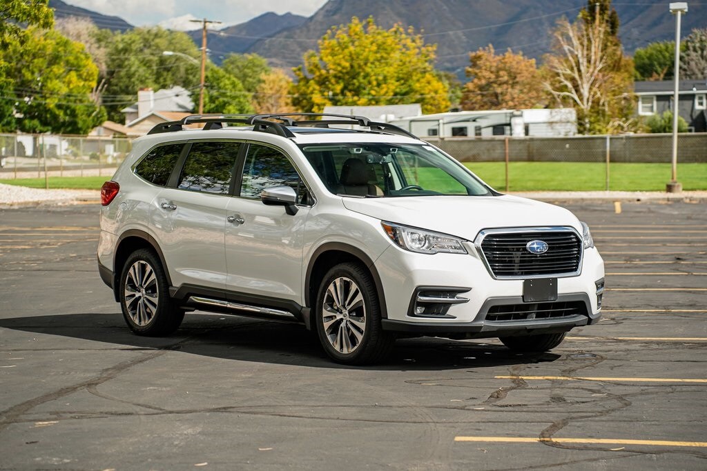 2020 Subaru Ascent Touring photo 2