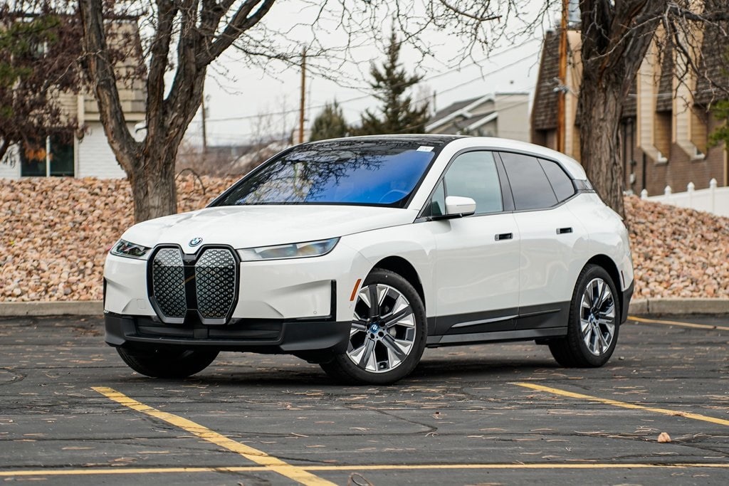 2025 BMW iX 50's photo