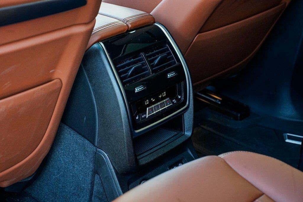 2025 BMW X7 M60i - Photo 21