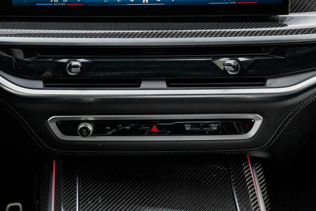 2025 BMW X7 M60i - Photo 14