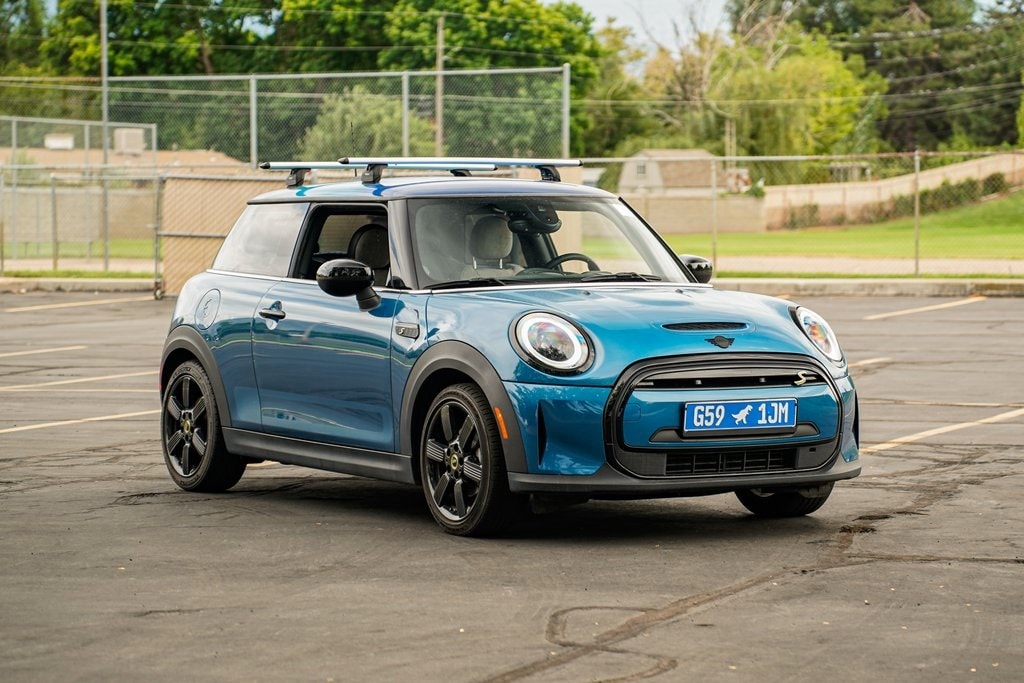 Used 2022 MINI Electric Hardtop 2 Door Cooper SE Hardtop 2 Door Hatchback