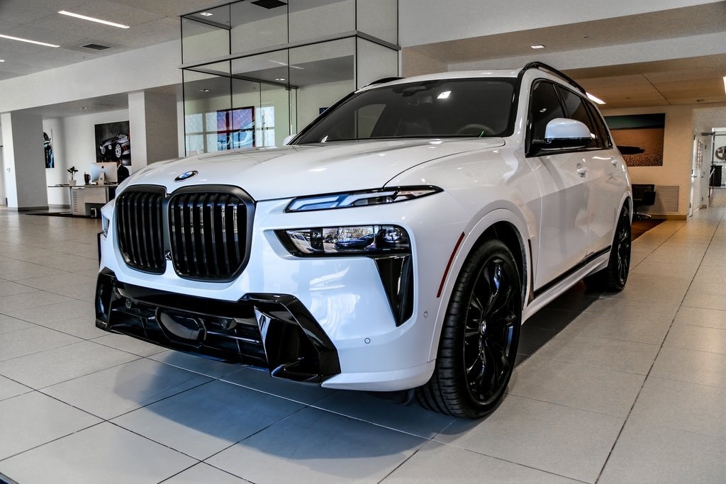 2026 BMW X7 40i's photo