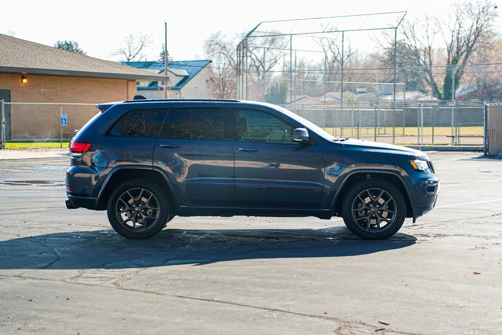 2021 Jeep Grand Cherokee Limited photo 2