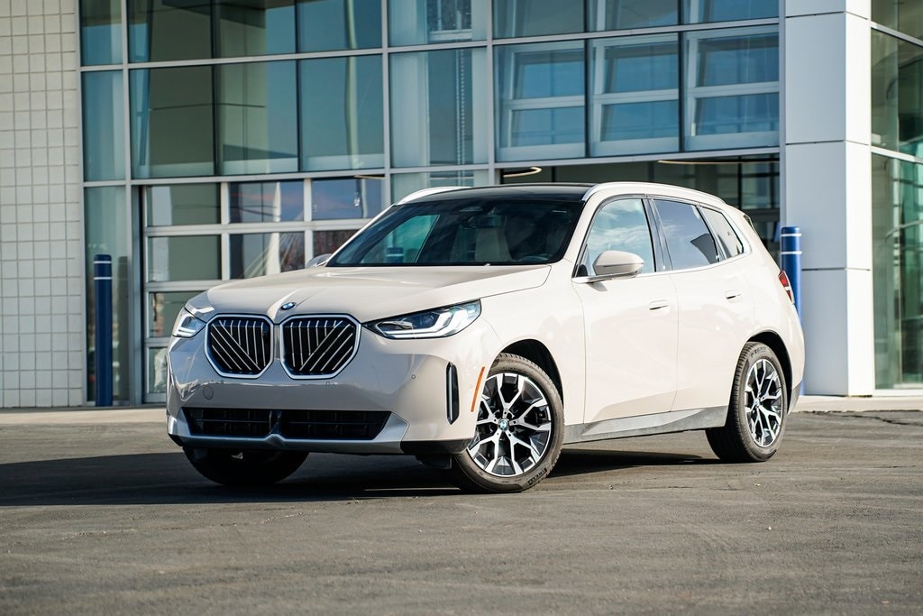 2025 BMW X3 30's photo