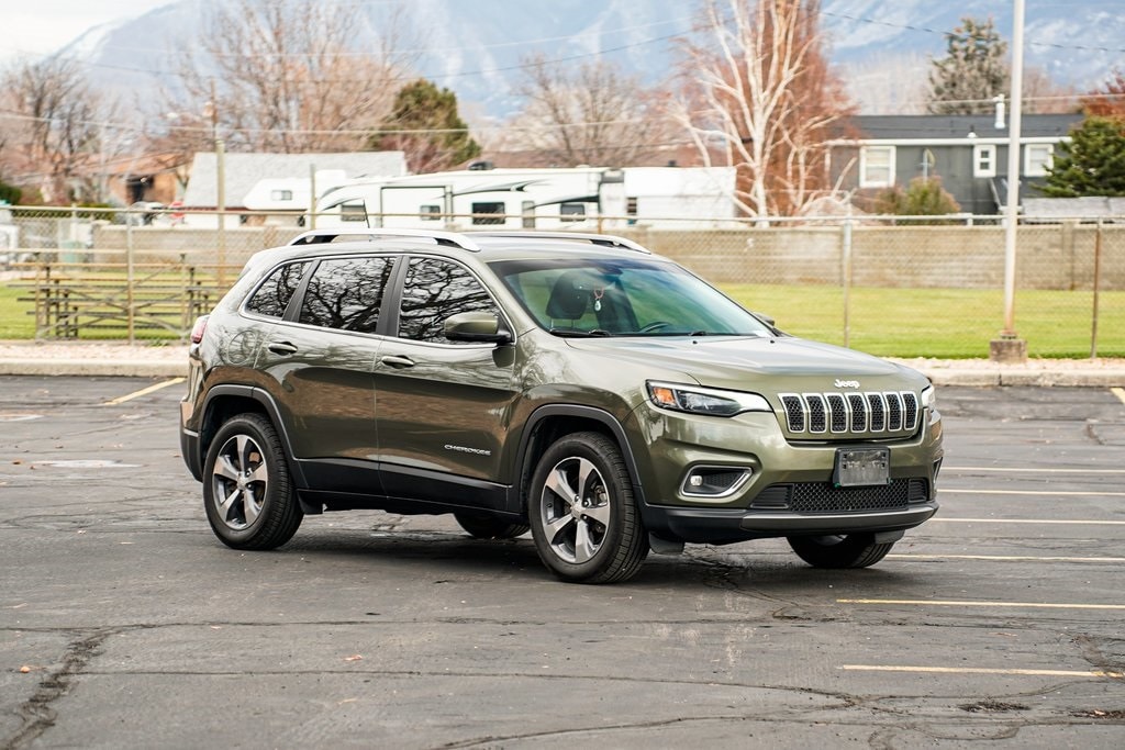 2019 Jeep Cherokee Limited photo 2