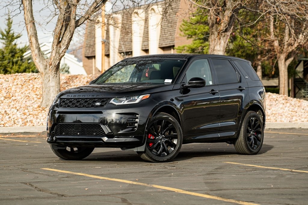 2024 Land Rover Discovery Sport Dynamic SE's photo