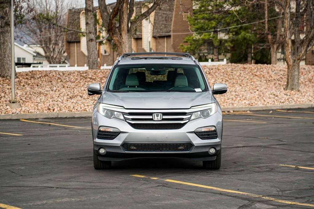 Used 2016 Honda Pilot Touring AWD SUV