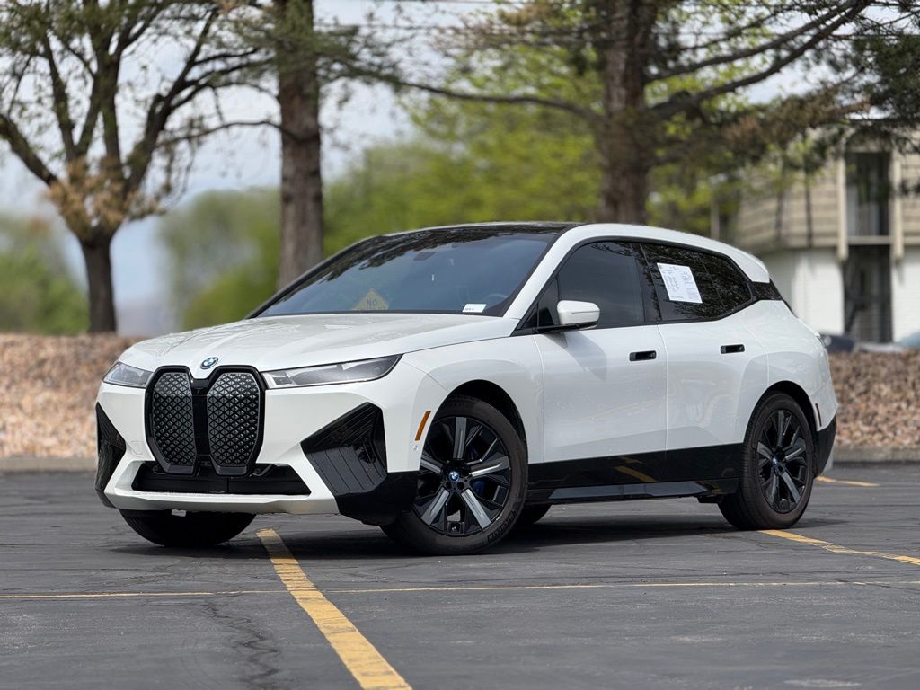 2023 BMW iX