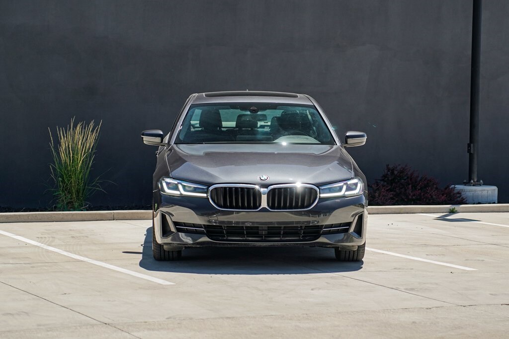 2022 Bmw 530i xDrive photo 2