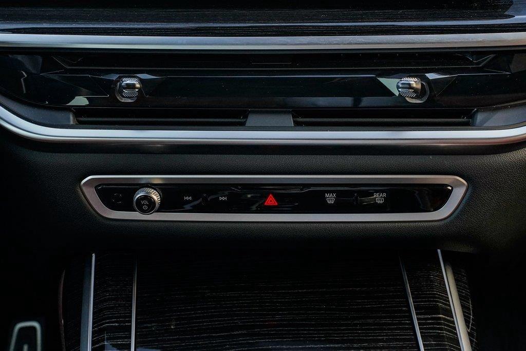 2025 BMW X7 M60i - Photo 15