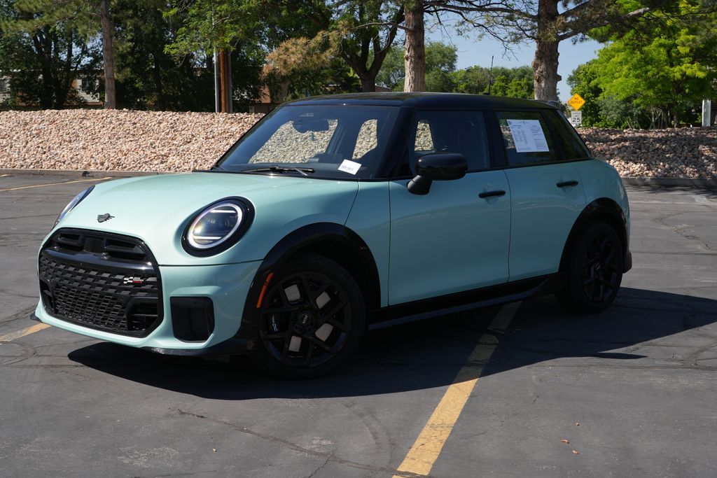 2026 MINI Hardtop Cooper S's photo