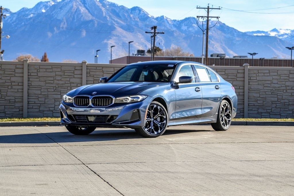 2026 BMW 3 Series 330i's photo