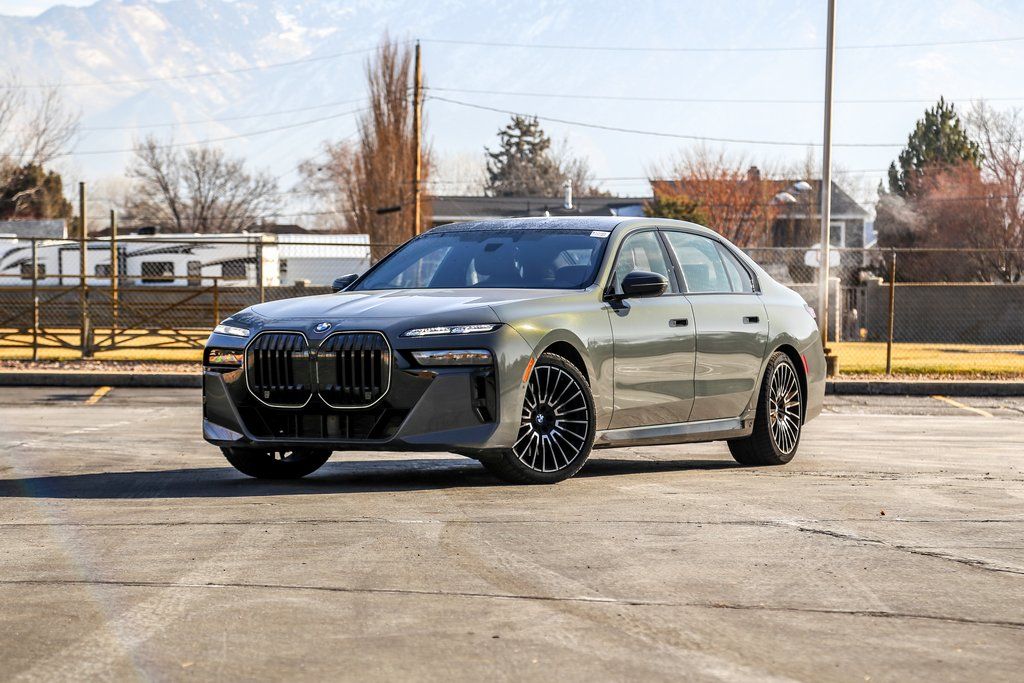 2025 BMW 7 Series 760i xDrive Sedan's photo