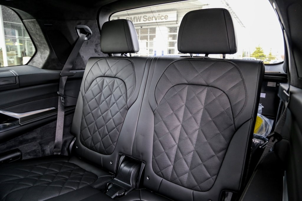 2026 BMW X7 40i - Photo 26