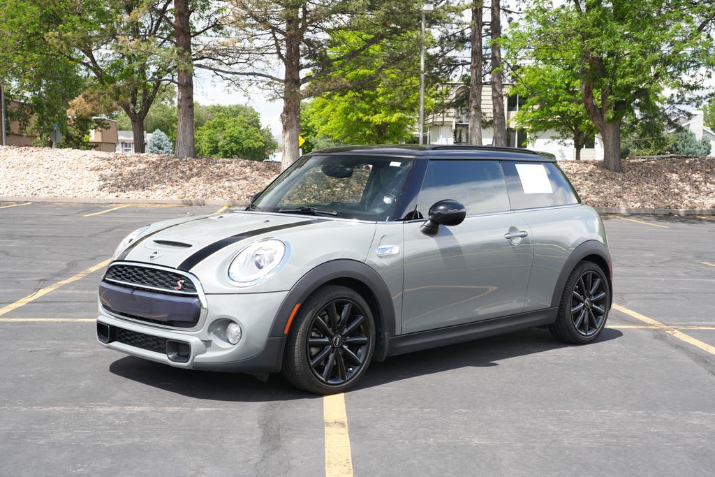 2018 MINI Cooper S's photo