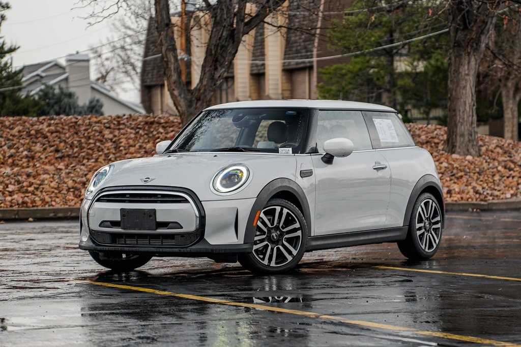 Certified 2022 MINI Hardtop 2 Door Hatchback