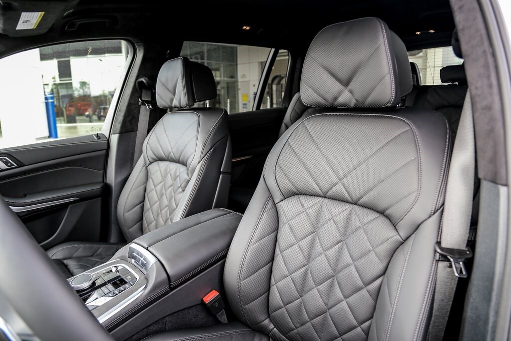 2026 BMW X7 40i - Photo 21