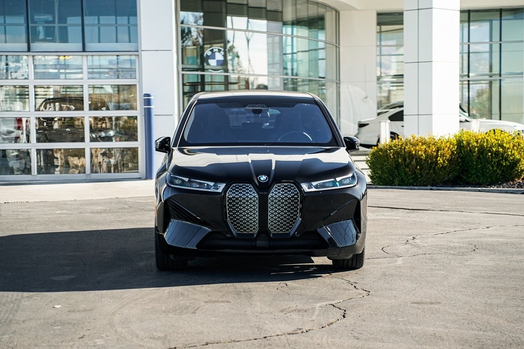 2025 Bmw iX photo 3