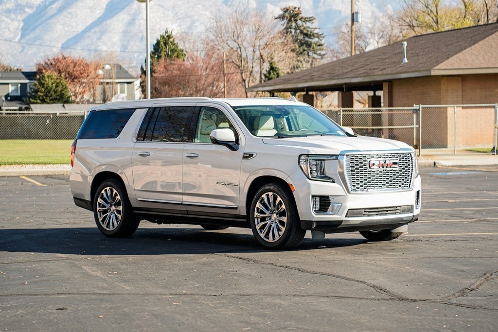 2022 Gmc Yukon XL Denali photo 3